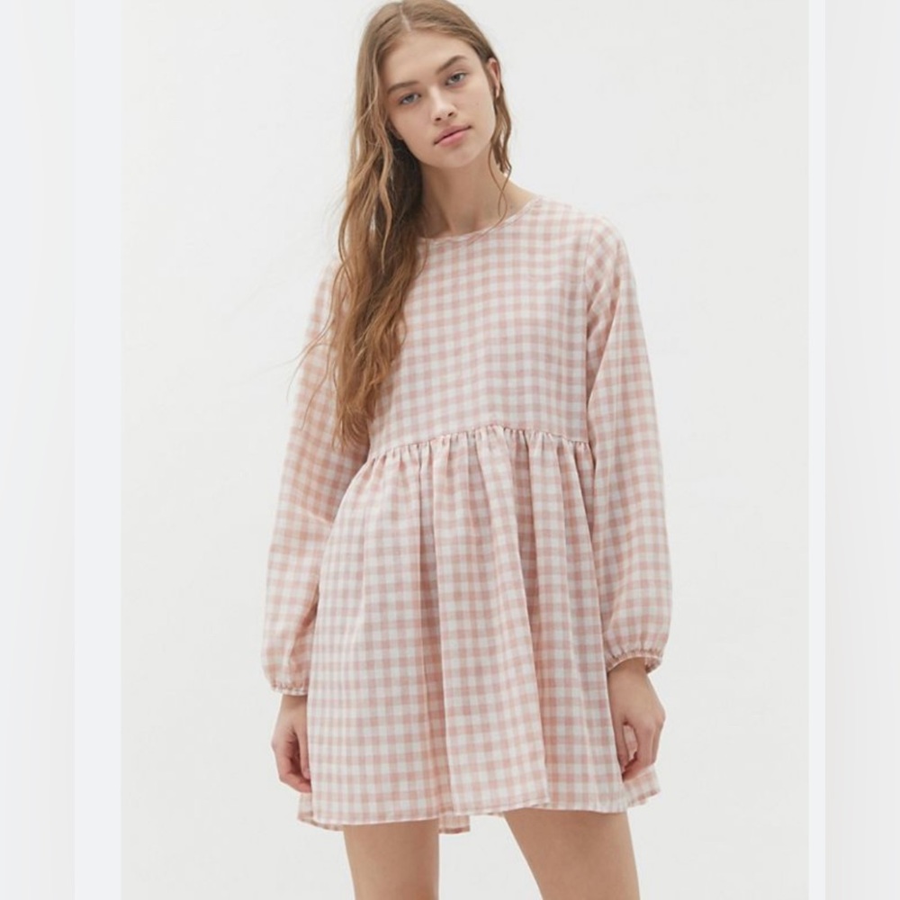 Urban Outfitters Pink Gingham Keyhole Dress! 🌸🌷💐